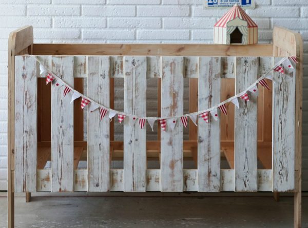 Discover the Cutest Baby Cribs You’ll Ever See ➤ Discover the season's newest designs and inspirations for your kids. Visit us at kidsbedroomideas.eu #KidsBedroomIdeas #KidsBedrooms #KidsBedroomDesigns @KidsBedroomBlog