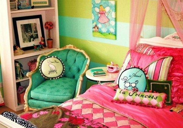 Fabulous Chairs For Kids Bedrooms That Girl’s Will Love ➤ Discover the season's newest designs and inspirations for your kids. Visit us at kidsbedroomideas.eu #KidsBedroomIdeas #KidsBedrooms #KidsBedroomDesigns @KidsBedroomBlog